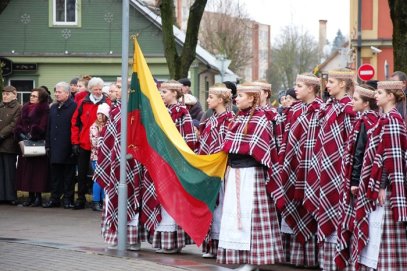 Prie paminko Laisvei paminėta Lietuvos Nepriklausomybės atkūrimo diena 