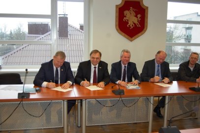 Anykščiuose sužaliuos Lietuvos Valstybingumo atkūrimo 100-mečiui skirta ąžuolų giria