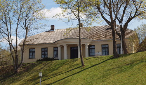 Skelbiama projekto „Kompleksinis Okuličiūtės dvarelio Anykščiuose sutvarkymas ir pritaikymas...