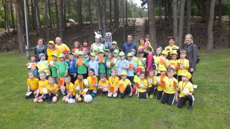 Anykščių Dainuvos slėnyje vyko „Mažojo futboliuko“ varžybos