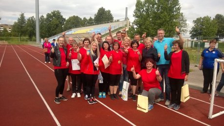 Anykščių socialinės globos namų kolektyvas buvo apdovanotas  „MES OLIMPIEČIAI“ nugalėtojų taure