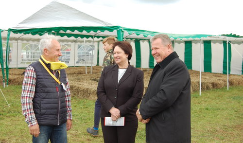 Anykščiuose prasidėjo specializuota mėsinių galvijų paroda ir tarptautinė konferencija 