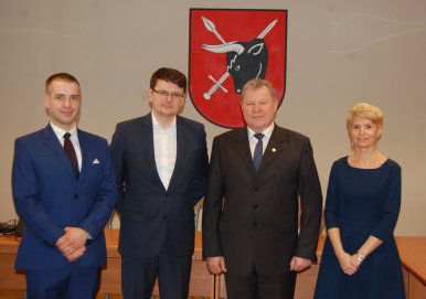 Seinuose paminėtas 99-asis Lietuvos Valstybės gimtadienis 