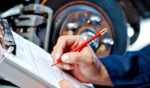 Traktorių, savaeigių mašinų, žemės ūkio mašinų ir jų priekabų savininkų dėmesiui