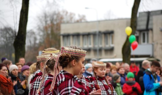 2016 m. Kovo 11-osios minėjimas prie paminklo Laisvei