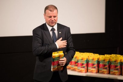 Premjeras kviečia prisijungti prie akcijos „Padovanok Lietuvos vėliavą“
