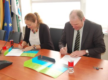 Pasirašyta bendradarbiavimo įgyvendinant projektą „Europe goes Local“ sutartis