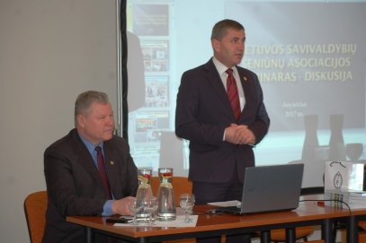 Anykščiuose viešėjo Lietuvos savivaldybių seniūnai 