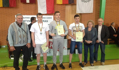 Anykščiuose surengtas tradicinis V. Žmogino imtynių turnyras