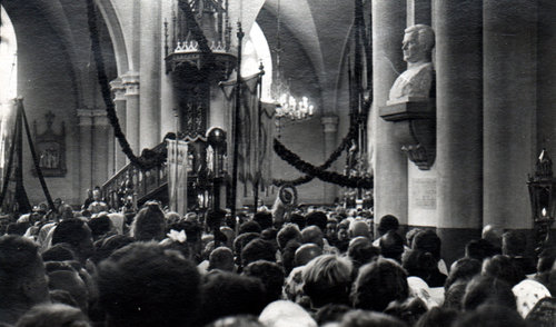 Marmurinio poeto 60-metis