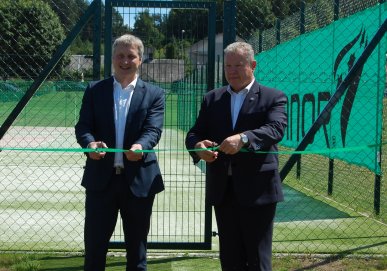 Anykščių miesto stadione atidaryti lauko teniso kortai 