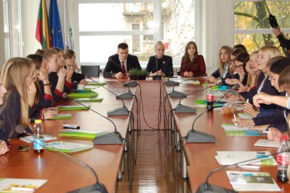 „Atvira savivalda“: vienam tikslui – Anykščių rajono moksleiviai ir savivaldos atstovai