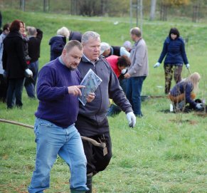 Anykščiuose – daugiau negu dviejų šimtų dekoratyvinių augalų skveras