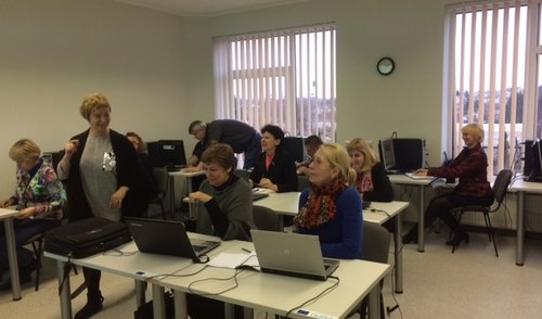Prasidėjo kompiuterinio raštingumo kursai