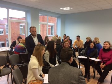 Vyko suaugusiųjų mokymosi savaitei skirtas seminaras: „Etiketas: kodėl mes elgiamės taip, kaip...