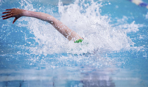 Anykščiuose vyksta Lietuvos plaukimo čempionatas 25 metrų baseine