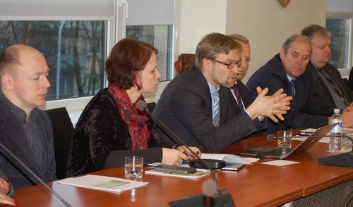 Ministras Linas Kukuraitis: „Džiugu girdėti, kad kompleksinės paslaugos šeimai duoda realią naudą“