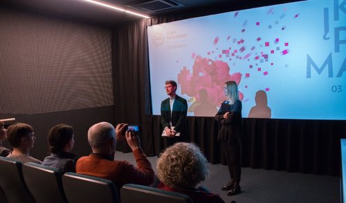 Interviu su visoje Lietuvoje festivalį „Kino pavasaris“ atidariusio filmo „Sūnaus globa“...