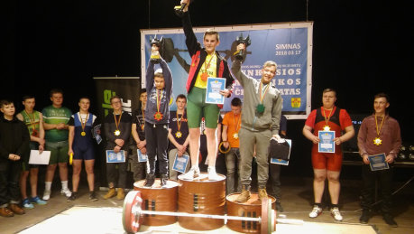 Jaunieji Anykščių sunkiaatlečiai varžybose Simne iškovojo medalius 
