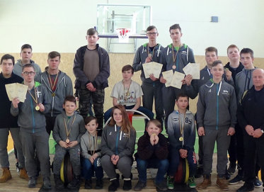 Jaunieji Anykščių sunkiaatlečiai iškovojo net 11 medalių 