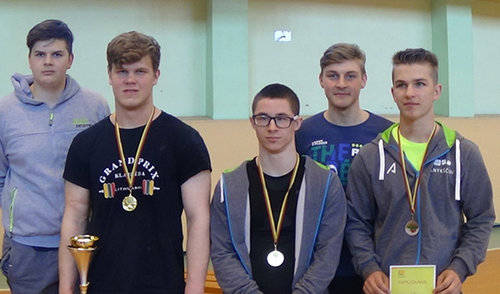 Anykščių sunkiaatlečiai Šilutėje iškovojo medalius