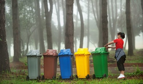 Apie atliekų rūšiavimą bei dažniausiai pasitaikančias rūšiavimo klaidas