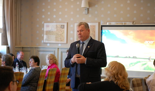 Sveikino Pasaulinės kultūros dienos proga