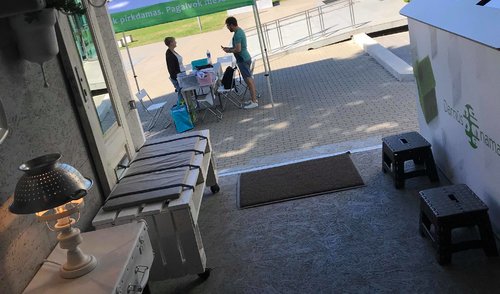 Namas ant ratų mokė tausoti aplinką