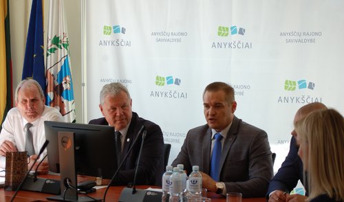 Anykščiuose lankėsi vidaus reikalų ministras 