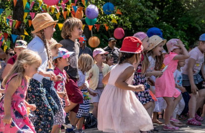 Savaitgalį į Anykščius suplūdę vaikai atidarė vasaros festivalių sezoną