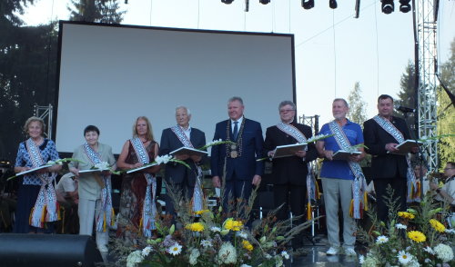 Anykščių miesto šventės atidaryme pagerbti šimtmečio anykštėnai