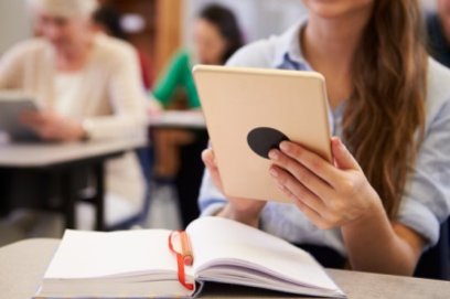 Kviečiame į Neformaliojo suaugusiųjų švietimo ir tęstinio mokymosi programos projekto veiklas