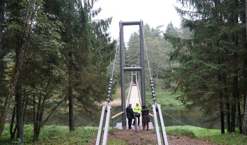 Mikierių kabančiojo tilto renovacija baigta