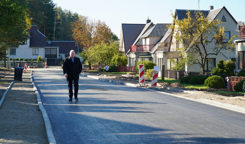 Kęstučio gatvėje pradėti asfaltavimo darbai