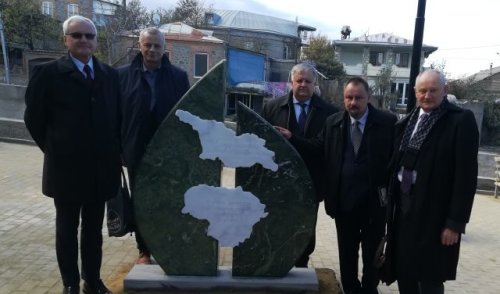 Telavi miesto šventės metu atidengtas draugystei įamžinti skirtas paminklas