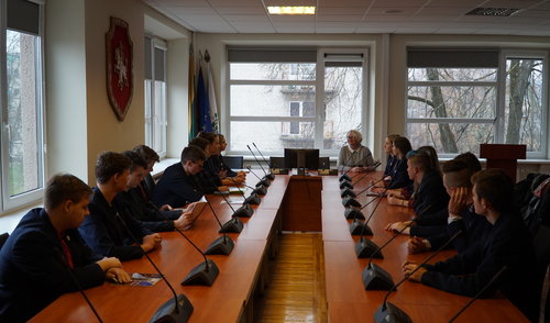 J. Biliūno gimnazijos mokiniai dalyvauja projekte „Pažink valstybę“