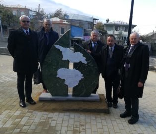 Telavi miesto šventės metu atidengtas draugystei įamžinti skirtas paminklas