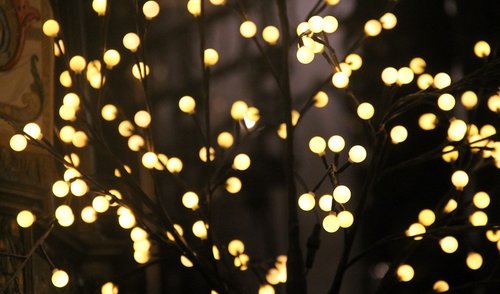 SKELBIAMI APŽIŪROS-KONKURSO „ŠVIEČIANTYS ANYKŠČIAI“ LAIMĖTOJAI