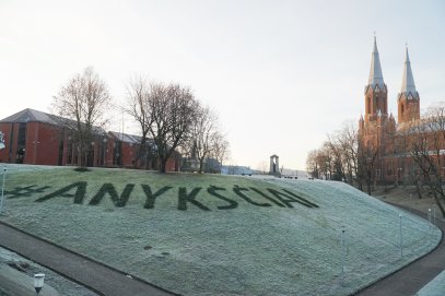 Užrašas ANYKŠČIAI ˗ vėl kitoks!