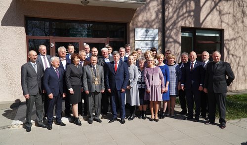 Naujai išrinktos rajono tarybos nariai prisiekė dirbti Anykščių krašto žmonėms