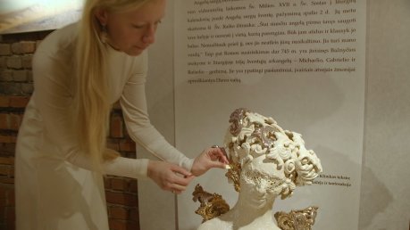 LRT televizijos laidoje „Daiktų istorijos" pasakojamai apie angelus Anykščiuose