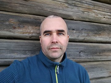 IŠ ARTI: SKULPTŪROS PARODA „ŽEMĖS DRUSKA“. JONAS GELČYS
