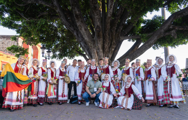 Anykščių rajono kultūros centro tautinių šokių kolektyvas „Gojus“ tarptautiniame 10-ajame...