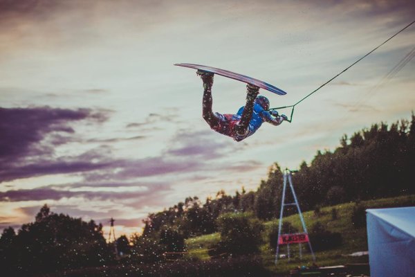 WAKE POND‘AS – VANDENS KARALIJA
