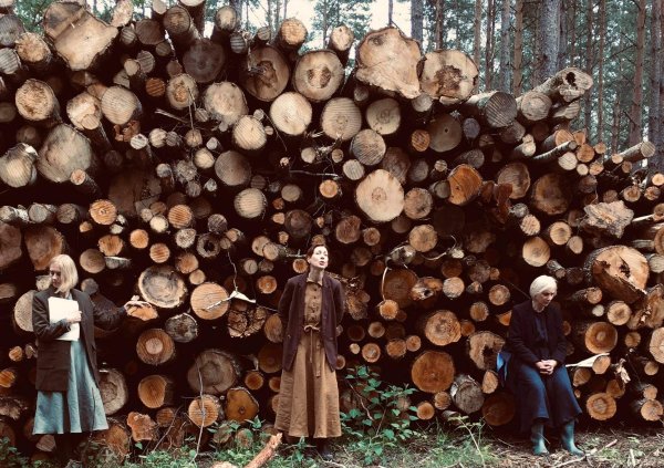 Dzūkišką tarmę išsaugojusios aktorės Neringa Varnelytė ir Vitalija Mockevičiūtė nesigėdija savo...
