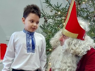 Mažuosius ukrainiečius pasveikino Šv. Mikalojus
