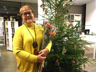  Anykštėnai gausiai susirinko į susitikimą su kalėdinių žaisliukų kūrėja
