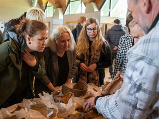 VALDOVŲ RŪMŲ MUZIEJAUS SPECIALISTAI IŠVYKO DIRBTI Į ANYKŠČIUS