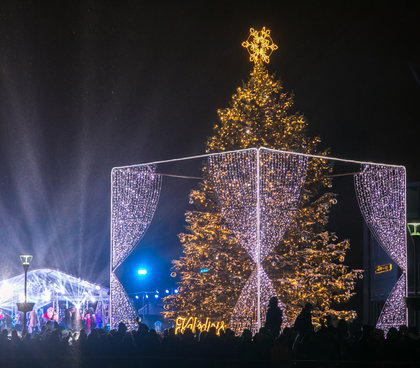 2023-12-01 Kalėdų eglės įžiebimas