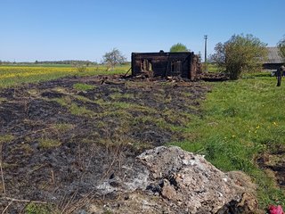 Už žolės deginimą gresia ne tik baudos, bet vertinama aplinkai padaryta žala